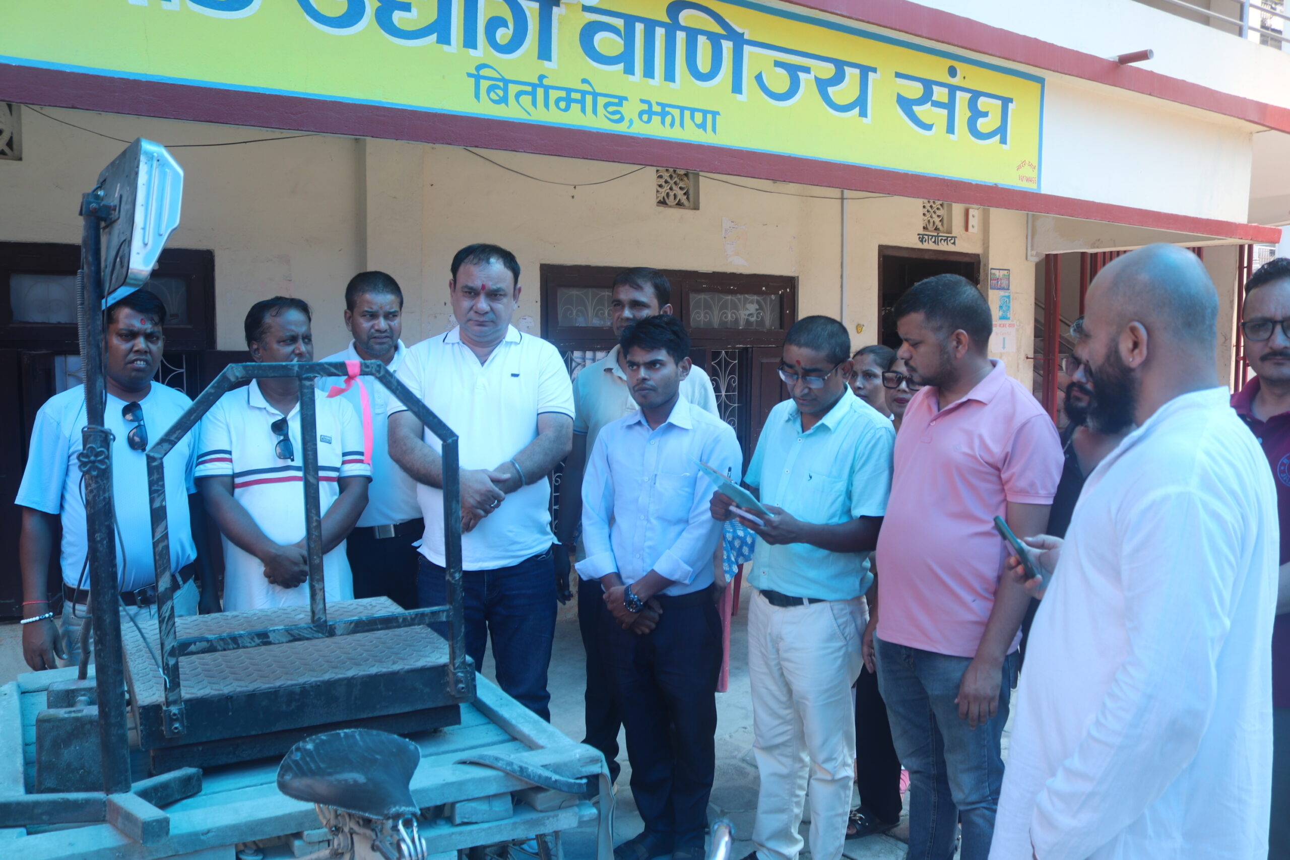 बिर्तामोडमा ढक तराजुको नापजाँच तथा नवीकरण शुरु