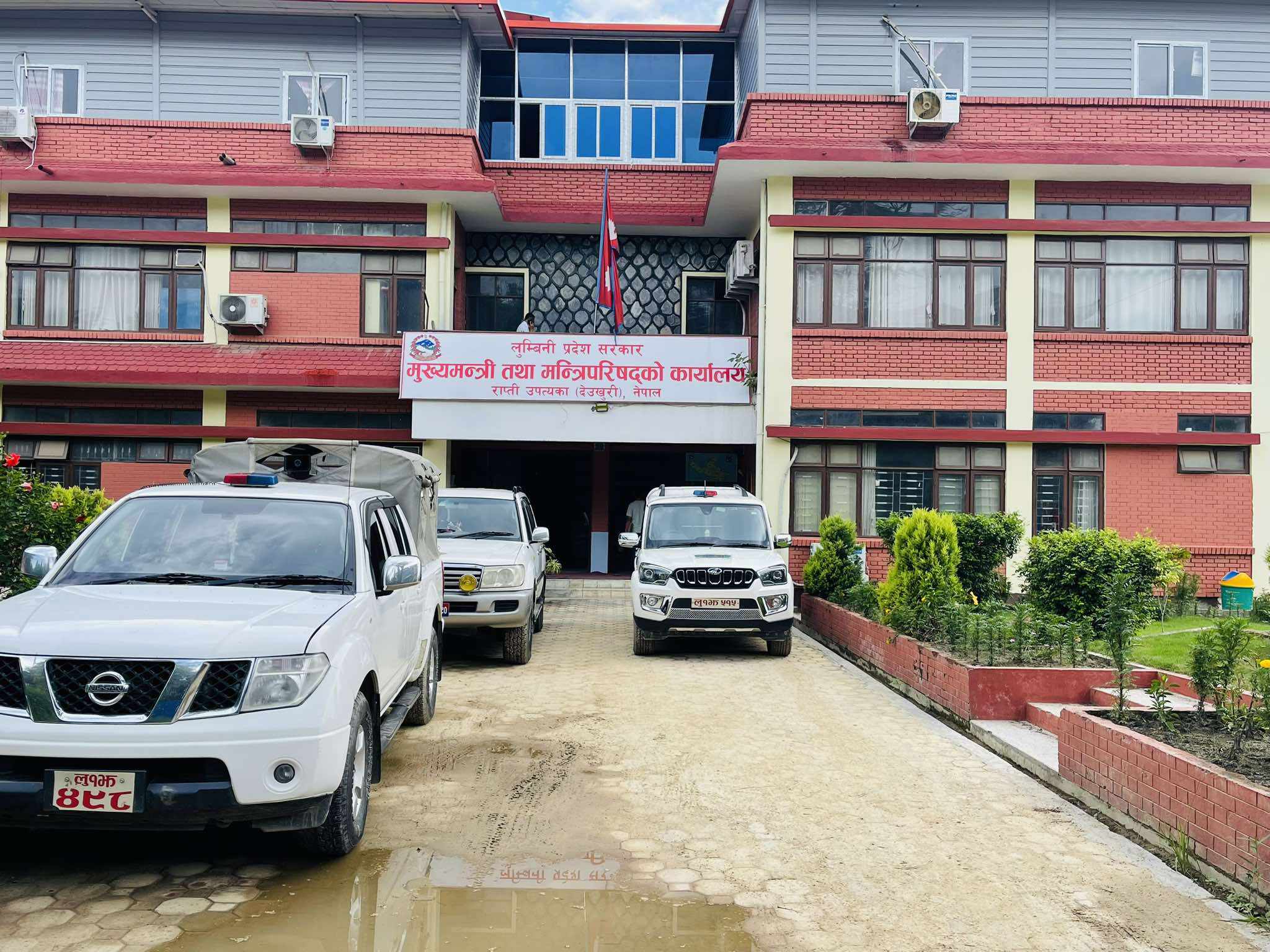 व्यापार घाटाले बन्द हुँदैछन् साना उद्योग